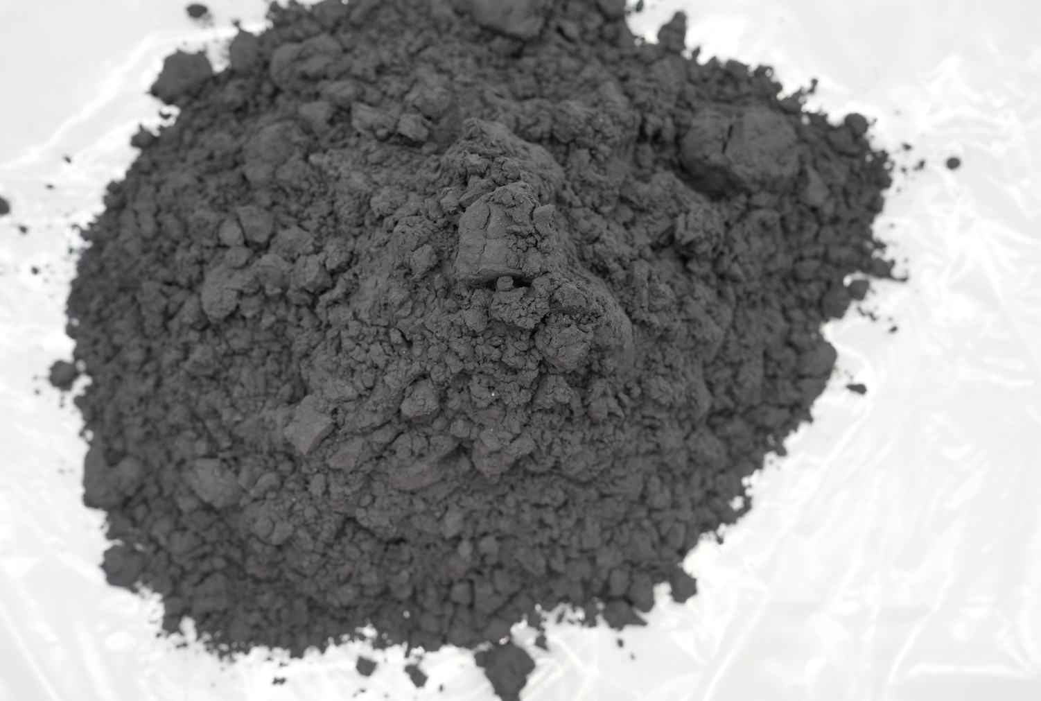 Siliciummetallpulver vs. Siliciumpulver: Wo liegt der Unterschied?